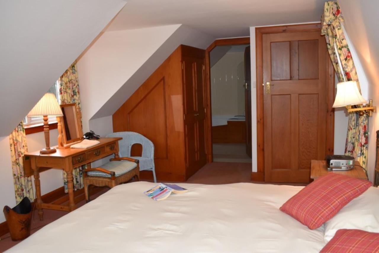 Keepers Cottage Дънкелд Екстериор снимка